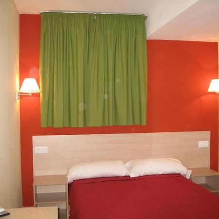 Hostal Ducal II غانديا الغرفة الصورة