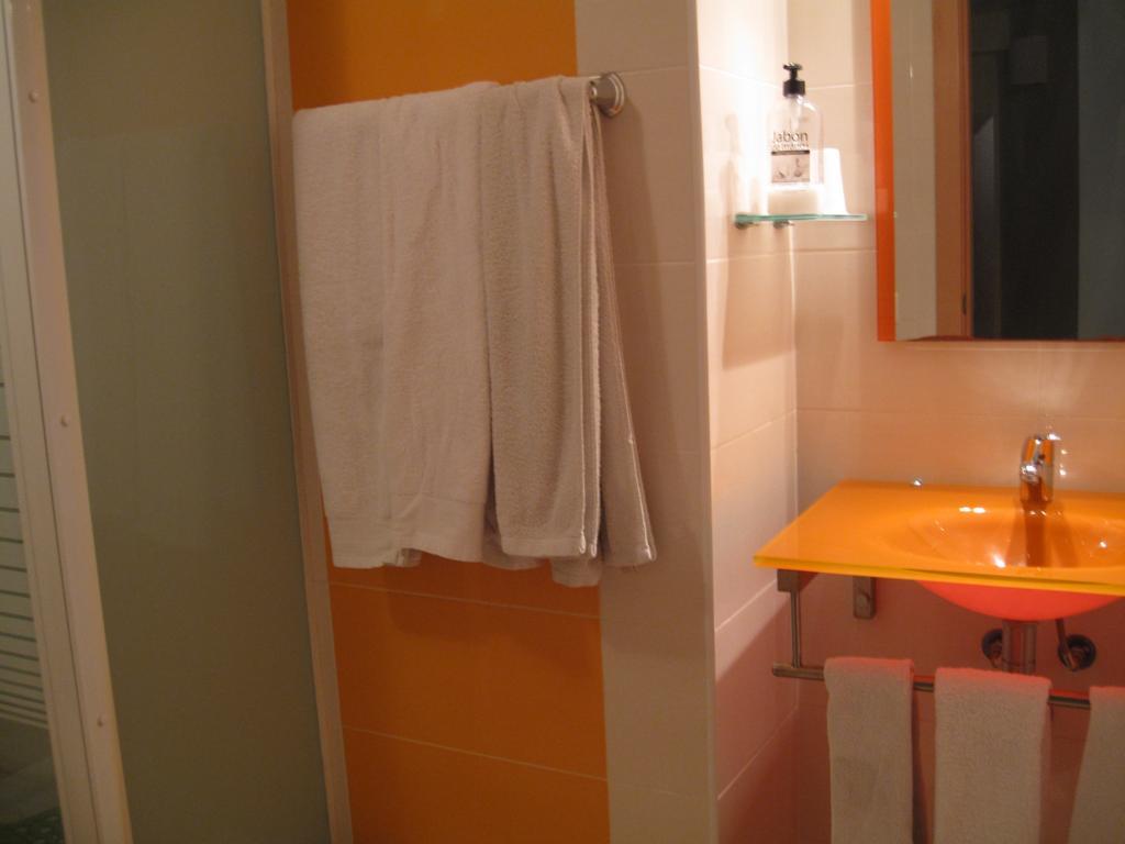 Hostal Ducal II غانديا الغرفة الصورة
